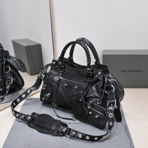 BALENCIAGA CAGOLE 32X21CM BLACK Bags