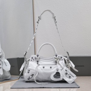 BALENCIAGA CAGOLE 32X21CM WHITE Bags