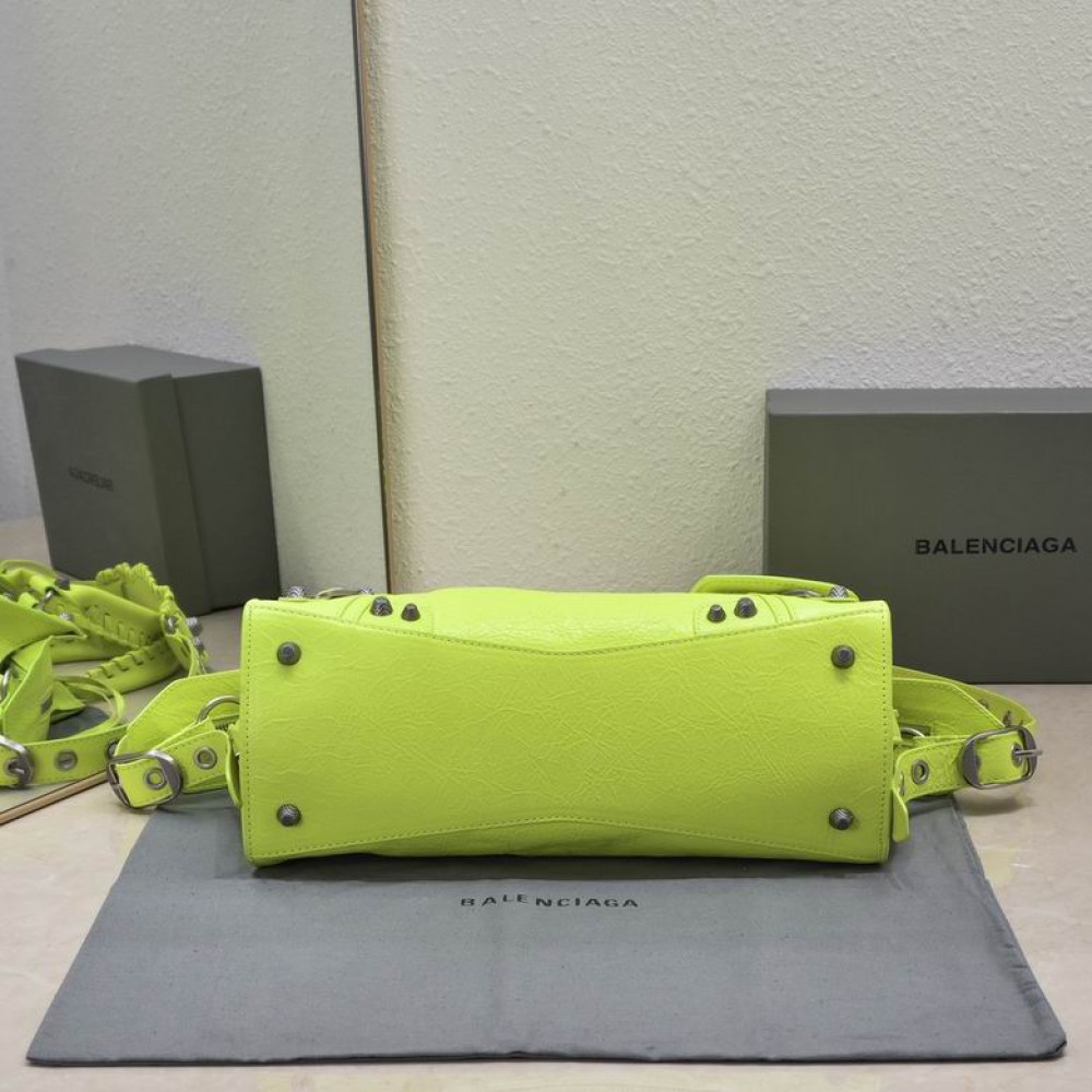 BALENCIAGA CAGOLE 32X21CM LIME Bags