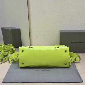 BALENCIAGA CAGOLE 32X21CM LIME Bags