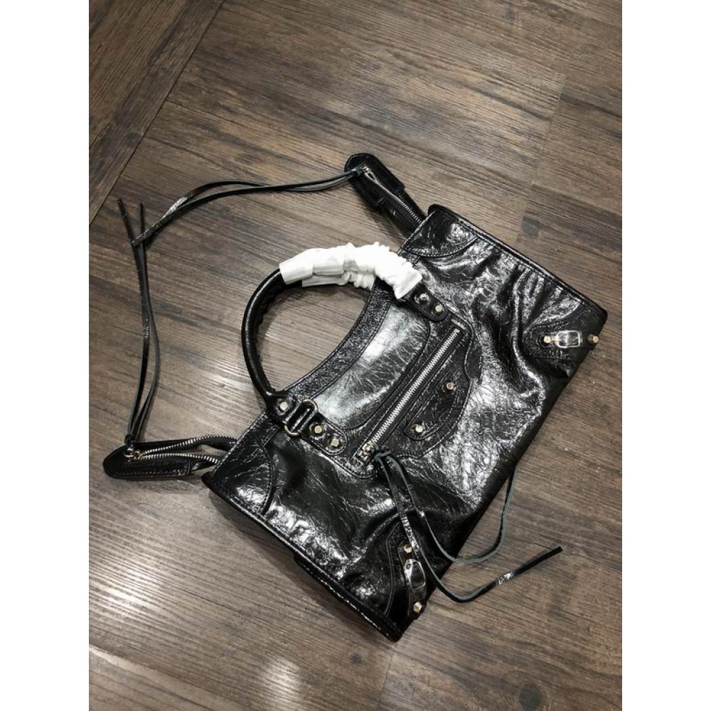 BALENCIAGA CITY BLACK SHINY LEATHER 38CM Bags