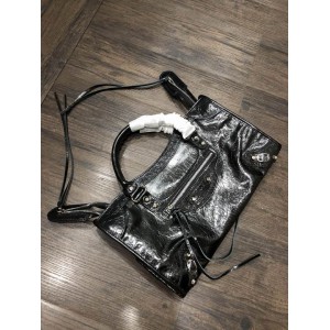 BALENCIAGA CITY BLACK SHINY LEATHER 38CM Bags