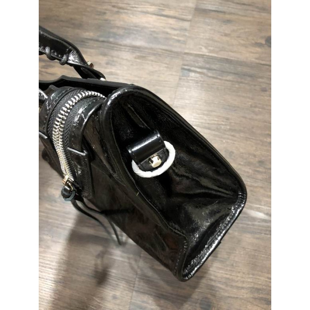 BALENCIAGA CITY BLACK SHINY LEATHER 38CM Bags