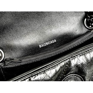 BALENCIAGA CRUSH 25X15CM Bags