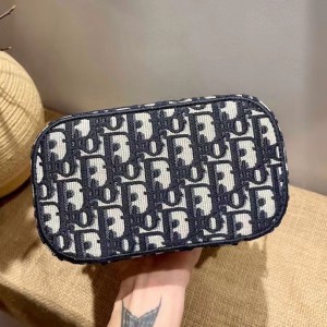 DIOR TRAVEL VANITY 18.5X13X10.5CM Bags