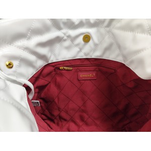 CHANEL22 39X42CM ALL COLOURS Bags