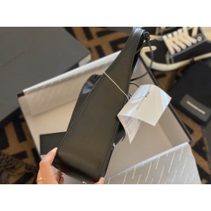 ALEXANDER WANG HOBO 27CM 