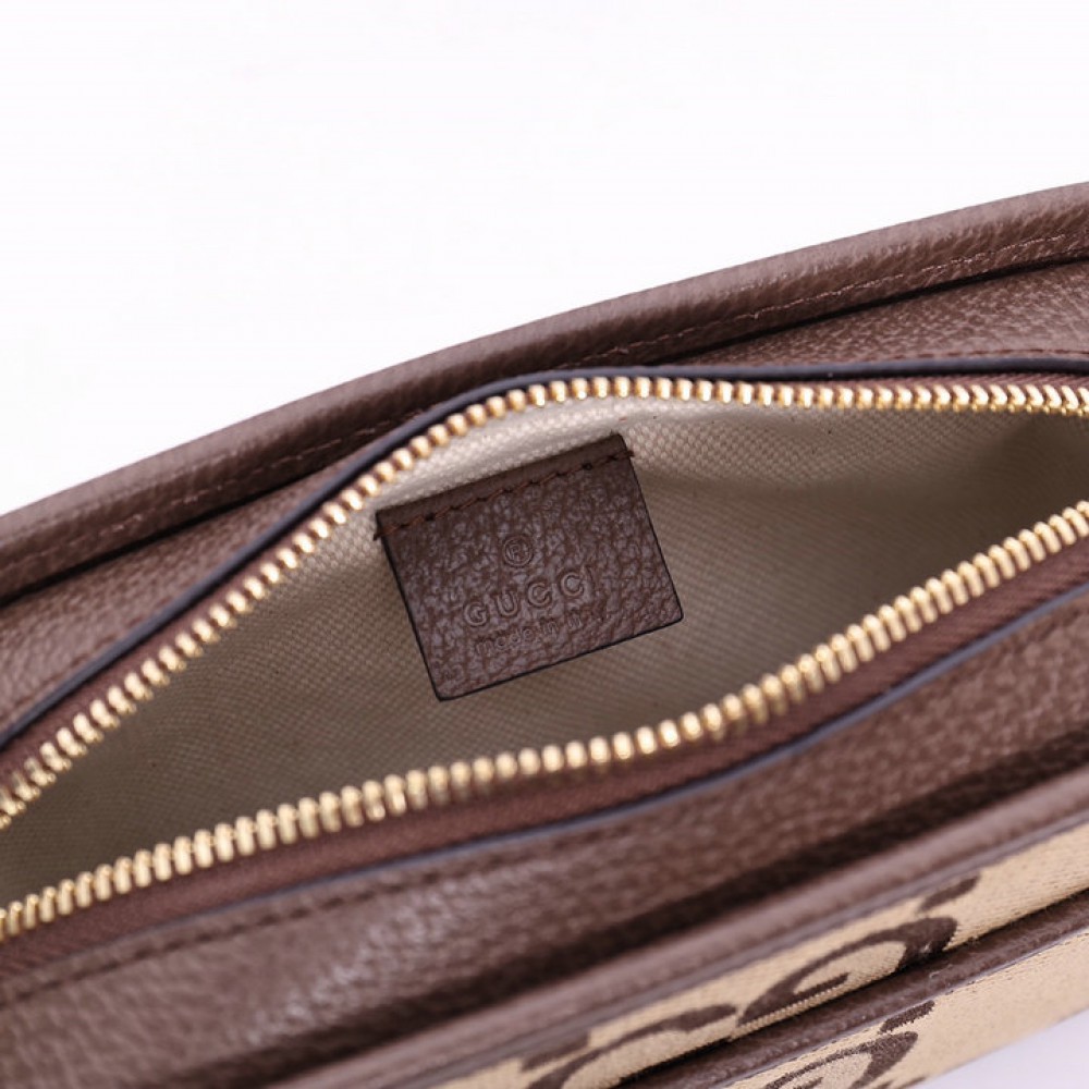 gucci messenger bag big logo Bags