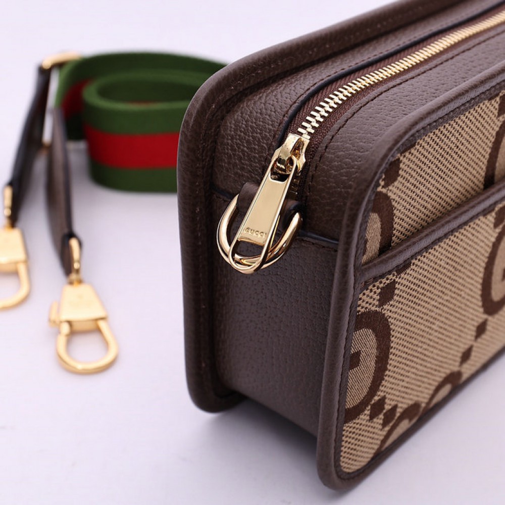 gucci messenger bag big logo Bags
