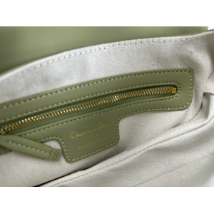 DIOR SADDLE 26CM ULTRAMATTE GREEN Bags