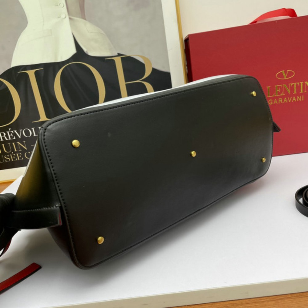 valentino tote 45cm Bags