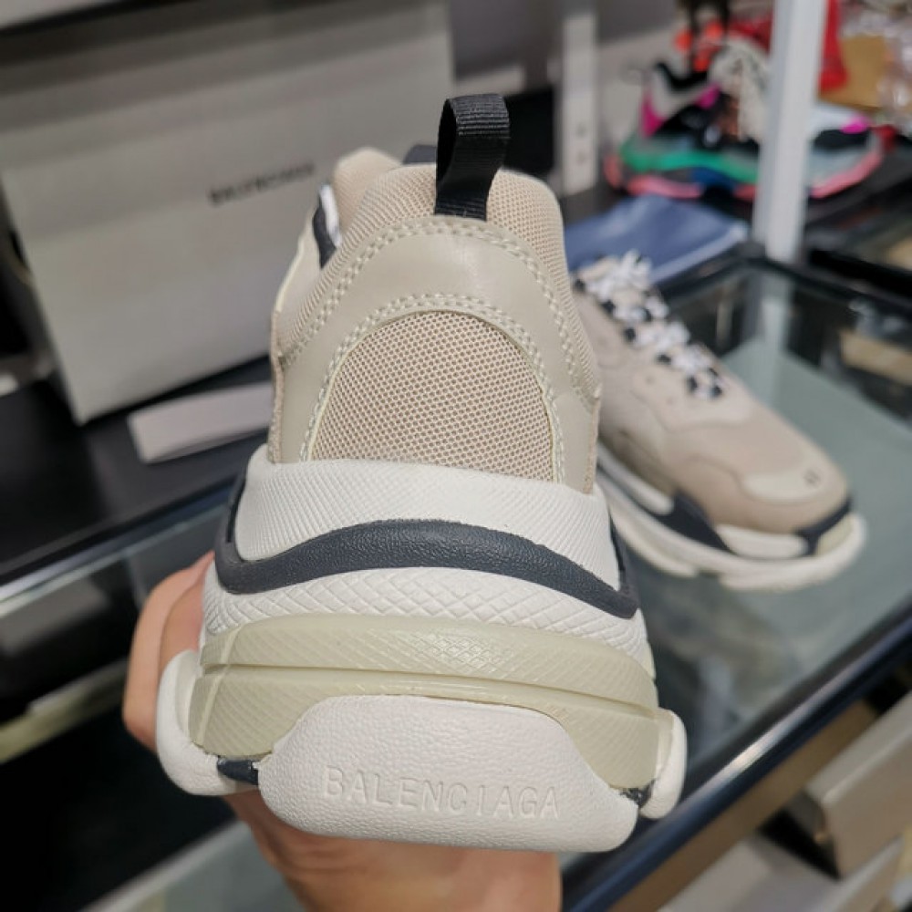 balenciaga sneakers triple s 36-46 beige grey Shoes