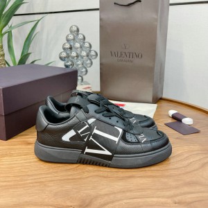 Valentino sneakers 36-46 Shoes