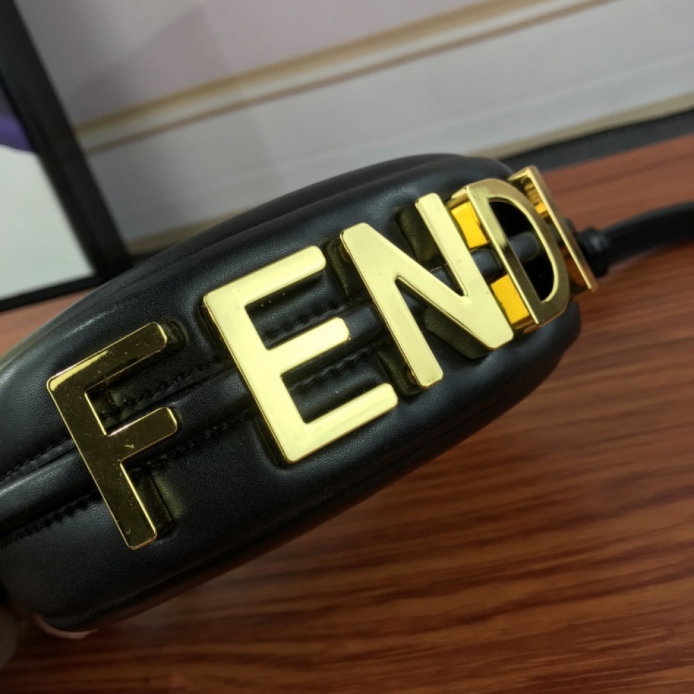 fendi graphy 16.5x14cm black leather Bags