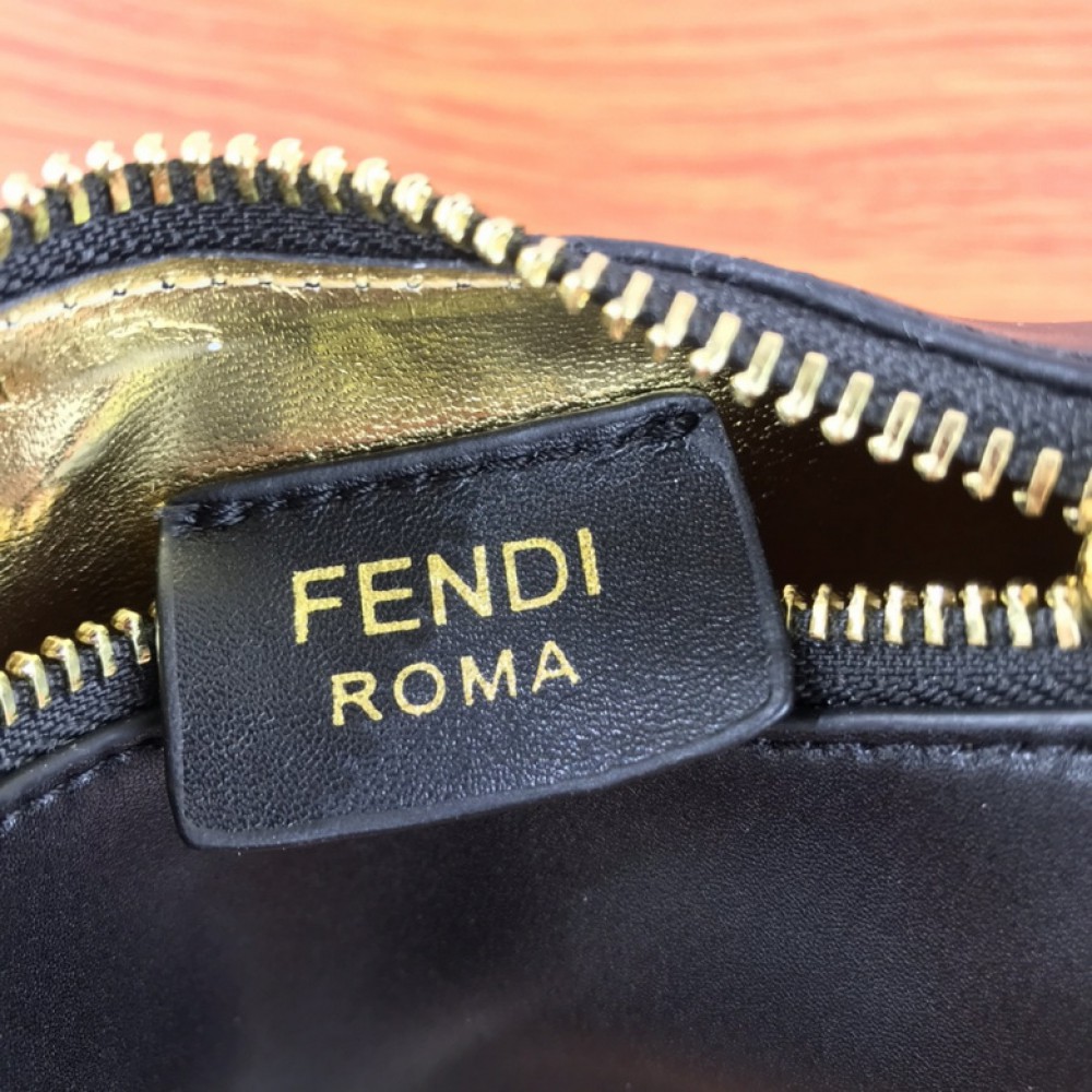fendi graphy 16.5x14cm black leather Bags