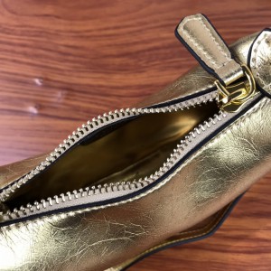 fendi graphy 16.5x14cm gold-silver leather Bags