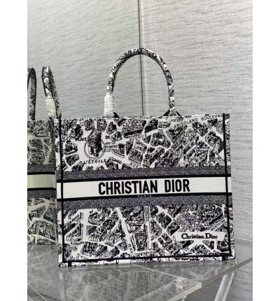 Dior Book Tote Large size 42 x 35 x 18.5 cm