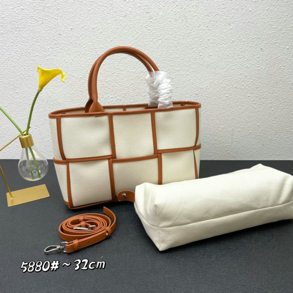 bottega venetta 32cm tote 