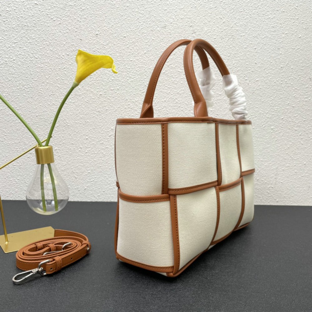 bottega venetta 32cm tote 