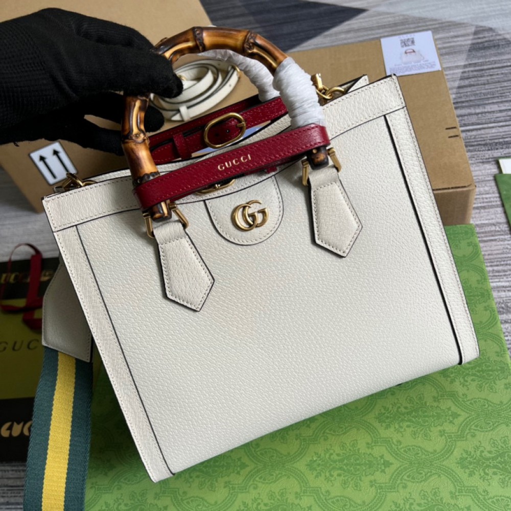 gucci diana 27x21cm white Bags