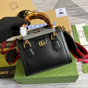 gucci diana 20x16cm black leather Bags