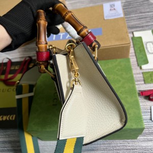 gucci diana 20x16cm white leather Bags