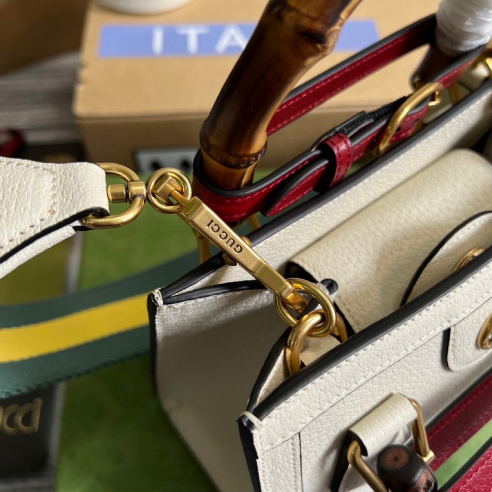 gucci diana 20x16cm white leather Bags