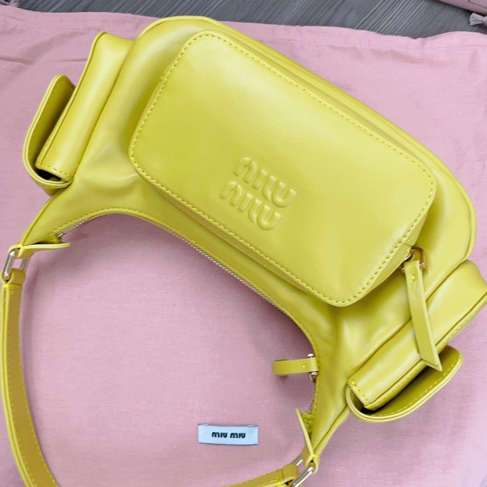 Miu Miu Nappa leather Pocket bag 21x12x6cm Bags