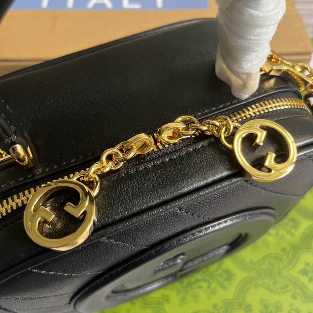 Gucci blondie 17x15x9cm black available Bags