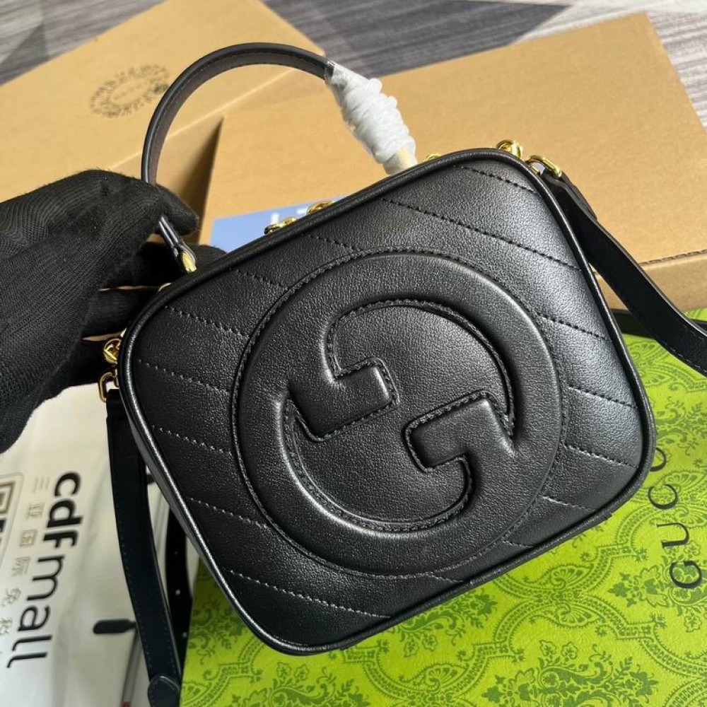 Gucci blondie 17x15x9cm black available Bags