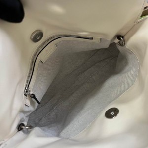 Gucci blondie 24x30cm white 