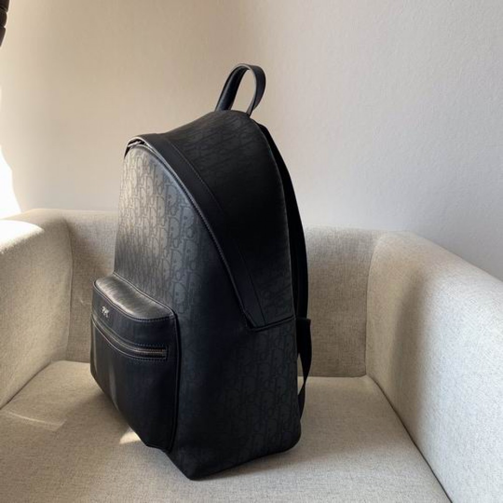 Dior backpack 42x30cm Bags