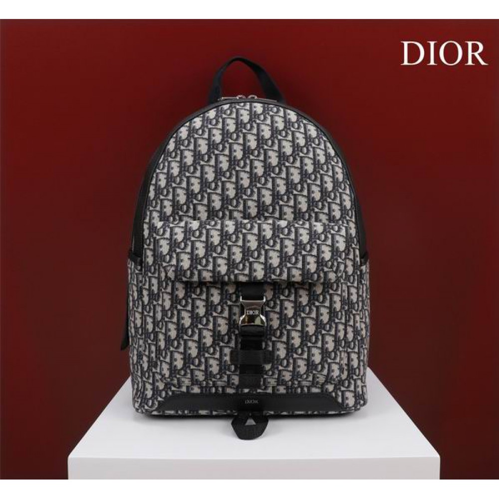 Dior backpack 42x30cm Bags