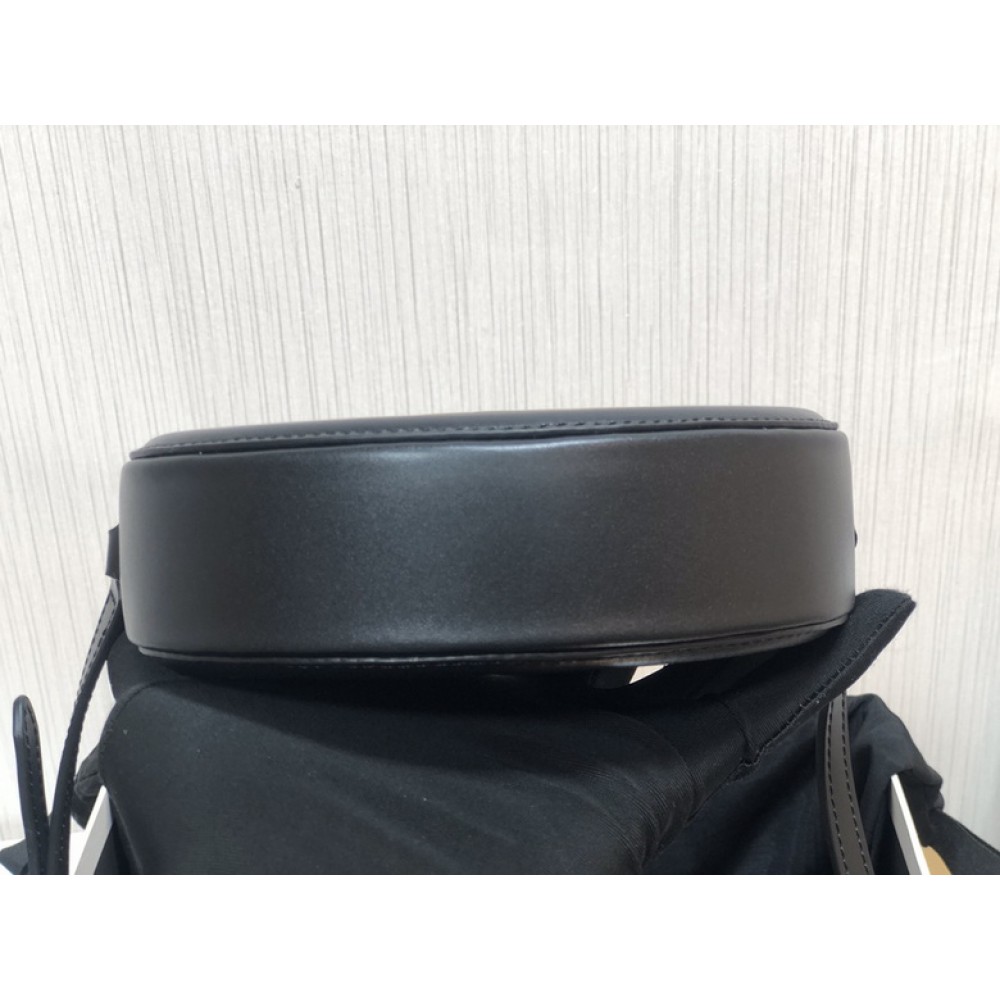 Celine triomphe 16x12.5cm 