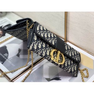 Dior montaigne 27cm Bags