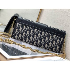 Dior montaigne 27cm Bags