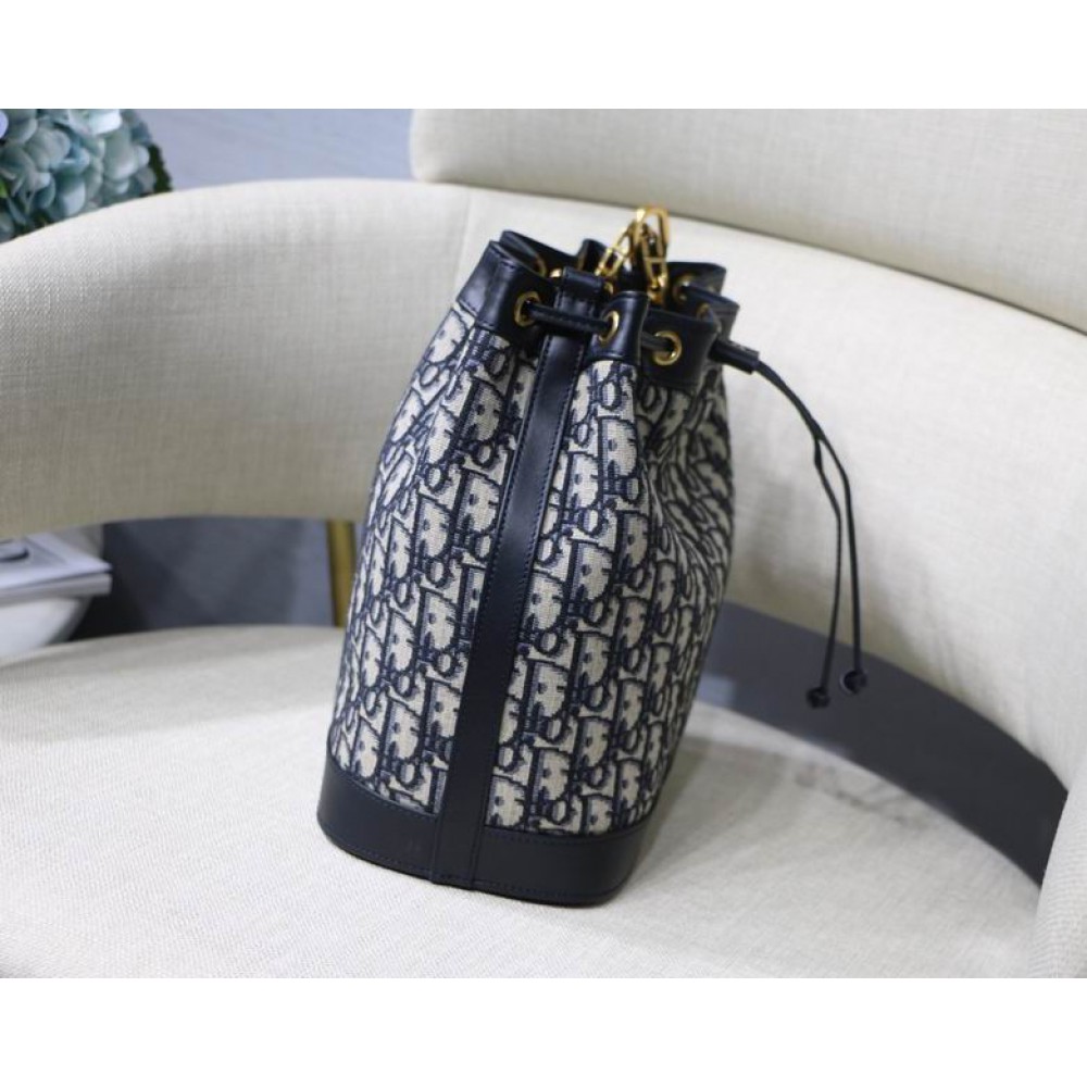 Dior bucket 22x25.5x13cm Bags