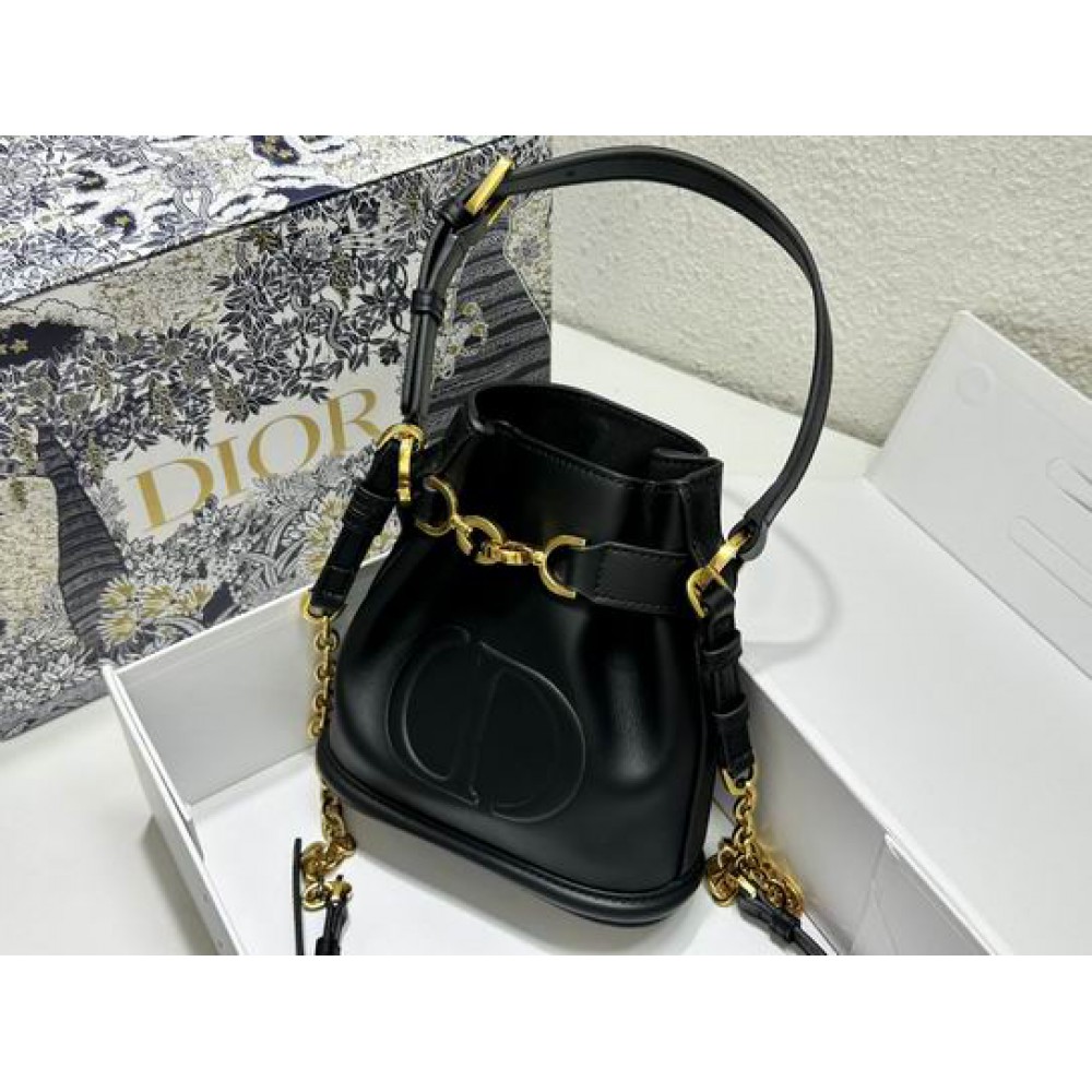 Dior bucket 17x17x8cm Bags