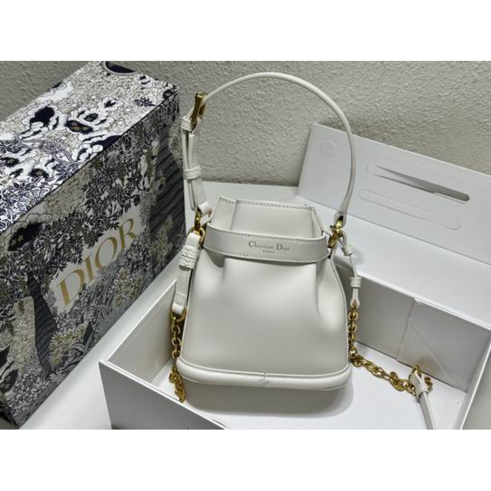 Dior bucket 17x17x8cm Bags