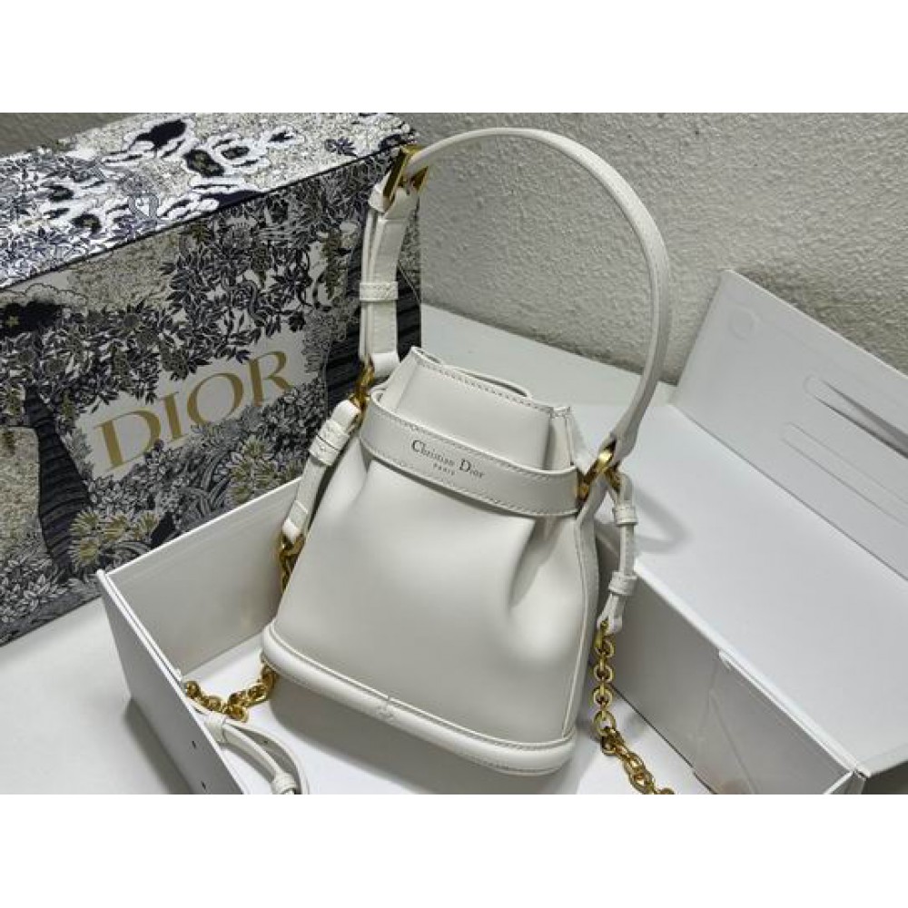 Dior bucket 17x17x8cm Bags