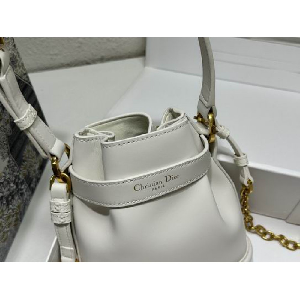 Dior bucket 17x17x8cm Bags
