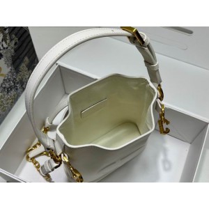 Dior bucket 17x17x8cm Bags