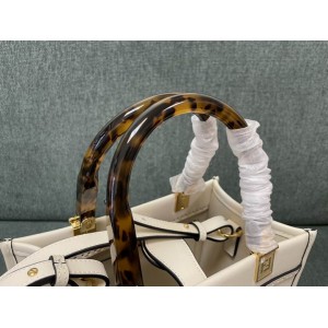 Fendi tote 22.5x22.5x12cm Bags