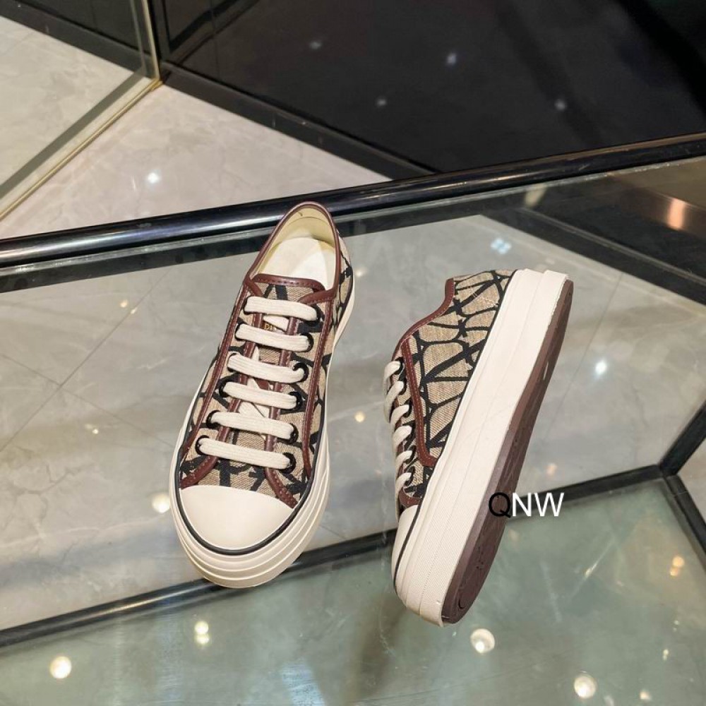 Valentino sneakers 35-46 Shoes