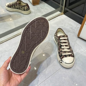 Valentino sneakers 35-46 Shoes