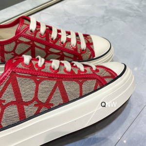Valentino sneakers 35-46 Shoes