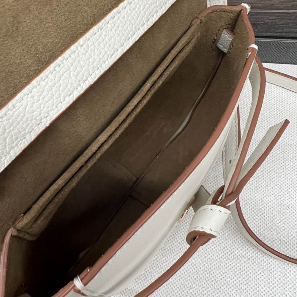 Loewe bag 21x12.5x9.5cm Bags