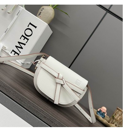 Loewe bag 21x12.5x9.5cm