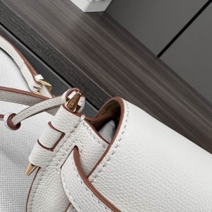 Loewe bag 21x12.5x9.5cm Bags