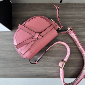 Loewe bag 21x12.5x9.5cm Bags